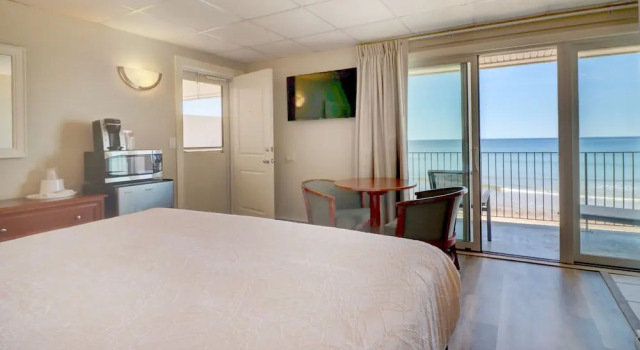 Двухместный номер Superior с балконом и с видом на океан Atlantic Oceanfront Hotel, Wells Beach