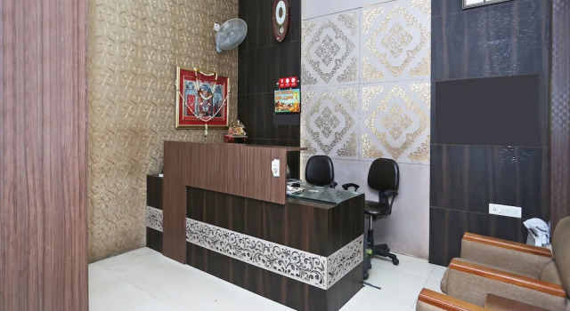 OYO 4009 Hotel HKJ Palace