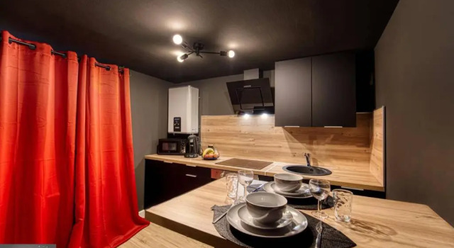 Апартаменты La chambre noire au coeur de Metz (unenuitametz)