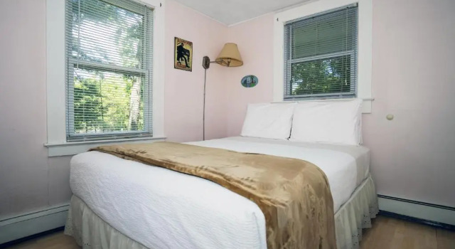 Коттедж с видом на сад Hamptons Vacation Inn