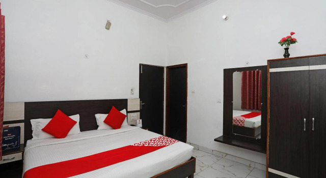 Hotel O Haveli Inn, Забронировать Отель СПА-отели Варанаси, рядом с Железнодорожный вокзал Варанаси-Джанкшен, SPA-услуги