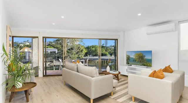 Unit 3 7 Noosa Parade  Riverfront, Prenota Hotel Hotel a Queensland con parcheggio, Parcheggio