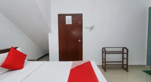 OYO 574 Casab Lanka Rest, Забронировать Отель Отели Западной провинции 3 звезды, 3*
