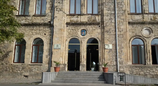 Hotel Rcheuli Palace