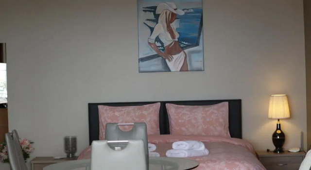 Lovely studio with beautiful garden, Rezervați Hotel Kavala 