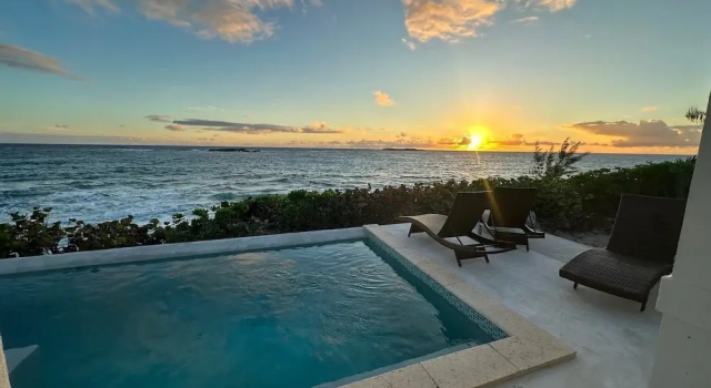 Коттедж Coconut Point 3 Bedroom Home