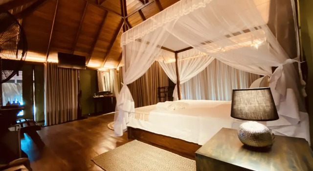Тент с видом на озеро Yala Lake View Cabanas