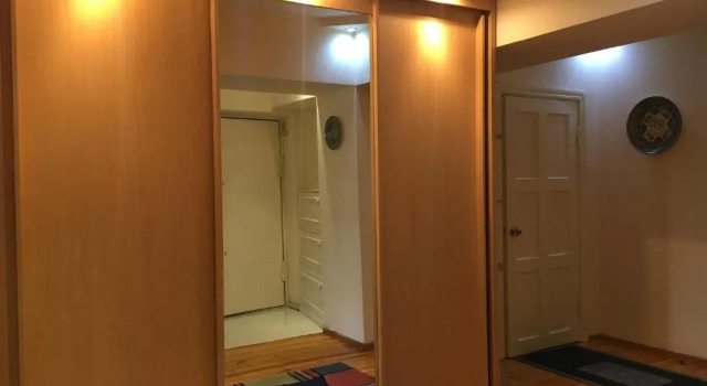 3-Bedroom Apartment on Ohunboboev, Prenota Appartamento Hotel a Taskent con parcheggio, Parcheggio