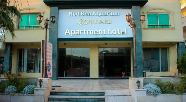 Boulevard Apartment Hotel