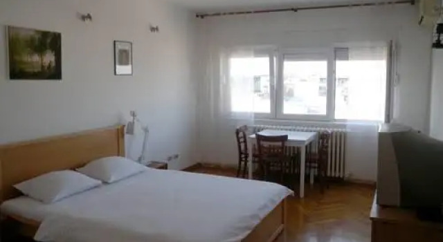 Apartment Student Square, Забронировать Апартаменты/квартира Белград Центральная Сербия, рядом с Кафедральный собор в Белграде