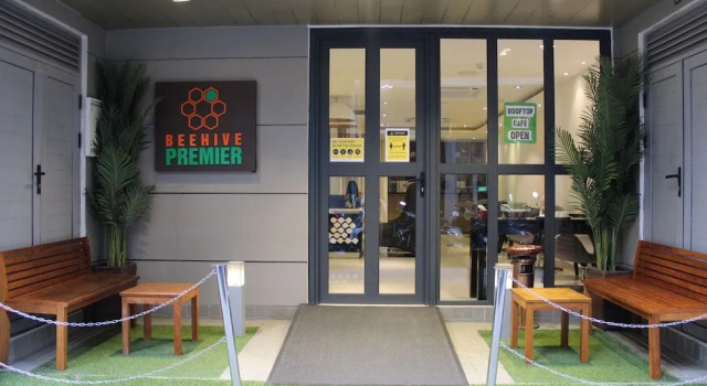 Beehive Premier, Забронировать Отель Мале Атолл Баа, рядом с Indira Gandhi Memorial Hospital