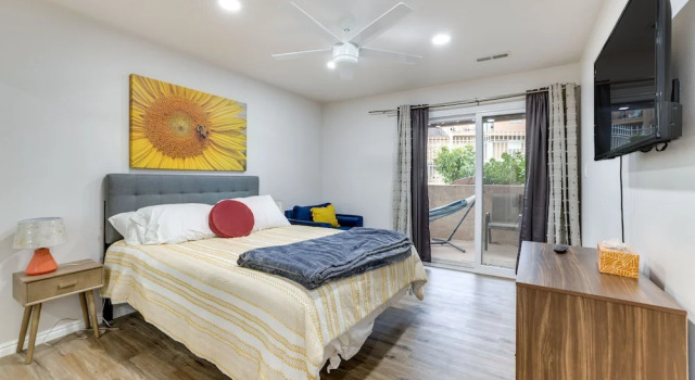 Modern Condo in St Georges Sports Village, Забронировать Апартаменты/квартира Апартаменты Сент-Джордж, рядом с Гольф клуб "Корал Каньон", Апартаменты/квартира