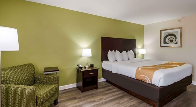 Номер Standard Quality Inn & Suites Quincy - Downtown