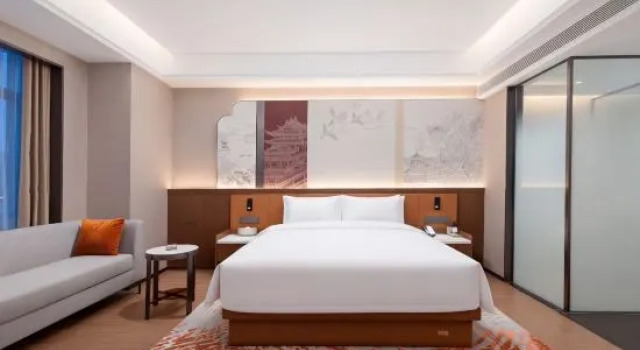 Люкс Business Haofeng Wyndham Hotel (Zhongshan Dengdu Guzhen Guomao Branch)