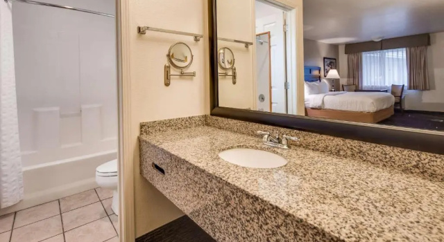 Четырёхместный номер Standard Best Western Arcata Inn