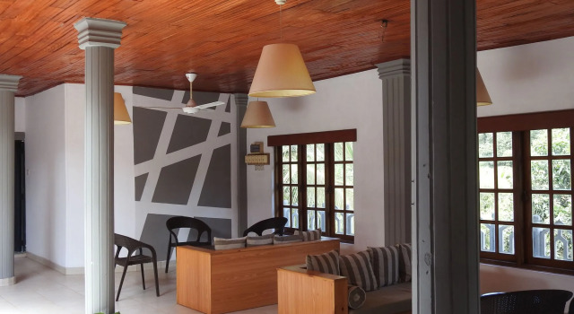 Paradise Inn, Забронировать Отель Отели Округа Галле 3 звезды, 3*
