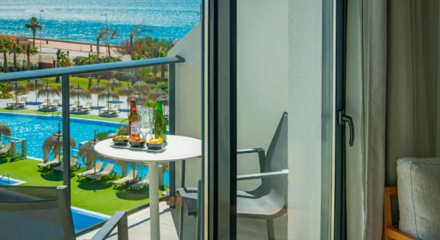 Двухместный номер Premium с частичным видом на море Отель Cabogata Beach