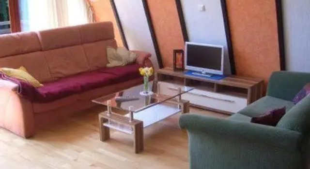 Familienfreundliches-Ferienhaus-mit-Kamin-und-Waldrand-Lage, Boek Hotel Blankenheim 