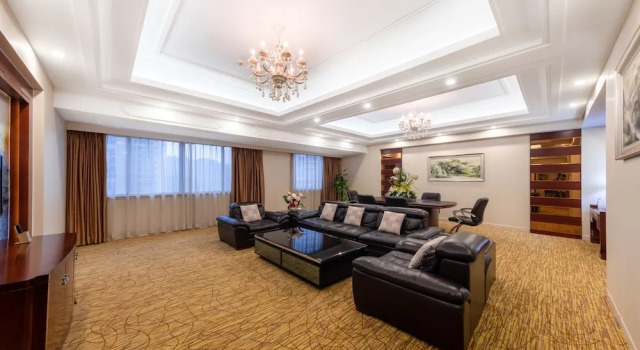 Двухместный люкс Business Haili Garden Hotel