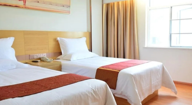 GreenTree Alliance Sanya First Market Hotel, Book Hotel Sanya Hainan