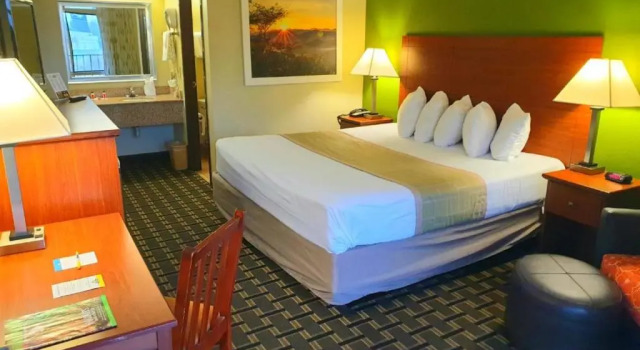 Номер Standard Days Inn by Wyndham Chattanooga Lookout Mountain West