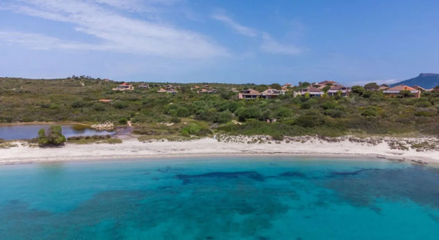Vista Figari, Book Hotel Pittulongu Emerald Coast