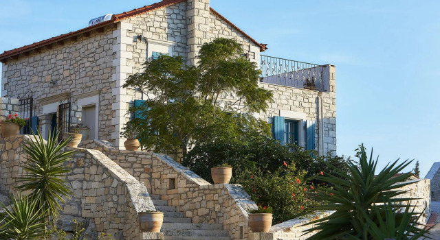Stunning apartment in Kamilari with swimming pool
