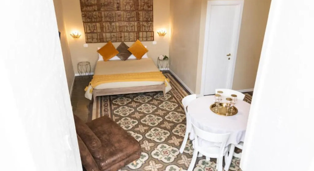 TRESCA CHARME luxury Rooms, Забронировать Отель Отели в центре Бари, в центре