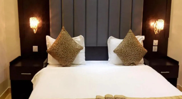Al-rfahya Crown Hotel, Buchen Sie Hotel Provinz Riad Provinz Riad