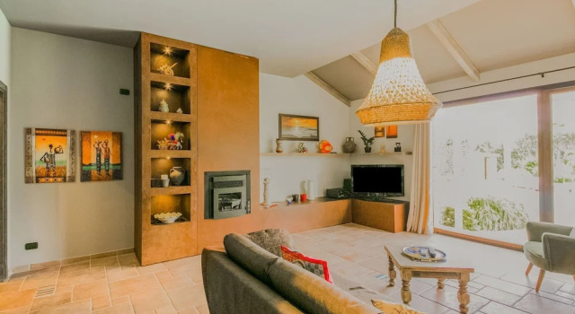 Villa With Private Pool With Salt Water Whirlpool and Cozy Porch