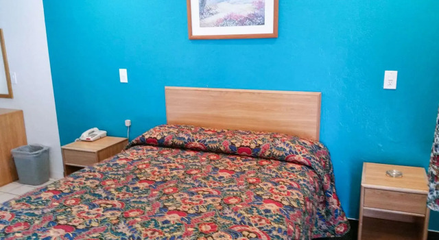 Economy Inn Motel
