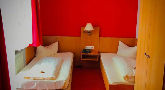 Hotel Am Wald, Varaa Hotelli Hotellit Baijeri pysäköinnillä, Pysäköinti