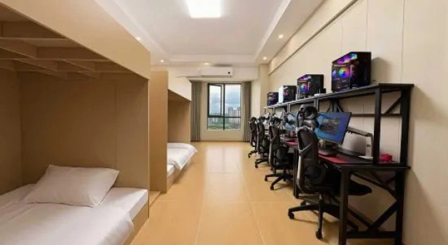 Кровать в общем номере Kemiao E-Sports Hotel