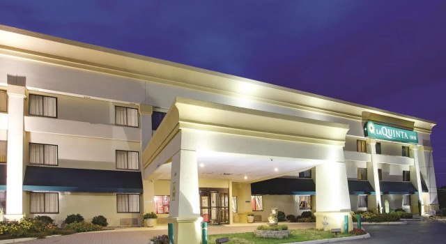 Двухместный люкс Deluxe La Quinta Inn by Wyndham Roanoke Salem