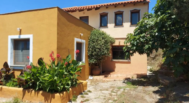 Varias Art House, Забронировать Отель Отели острова Тасоса с парковкой, Парковка