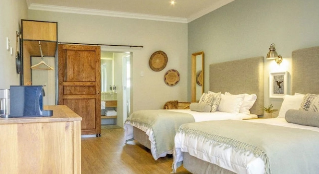 Четырёхместный семейный номер Luxury Monte Vista Boutique Hotel