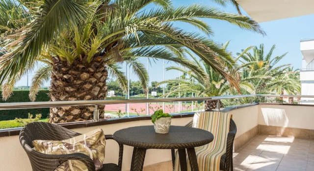 Rodzinny apartament 2 sypialnie i balkonem Skiper Golf Resort