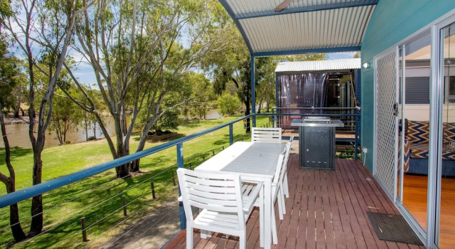 Номер Deluxe BIG4 Deniliquin Holiday Park