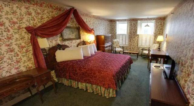 Четырёхместный номер Standard Murray Hotel