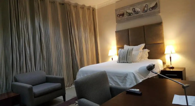 Люкс Deluxe Pamo Hotel and Restaurants