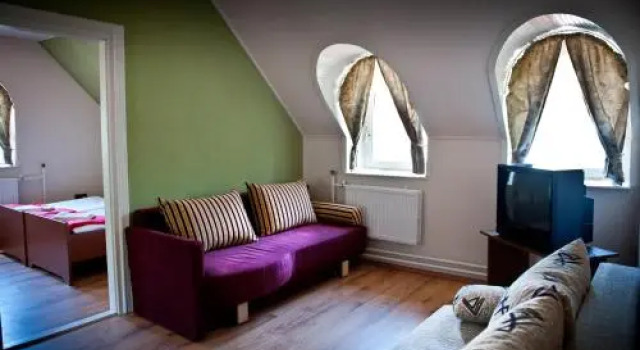 Rémus Vendégház és Faházak, Book Hotel Szarvas Bekes