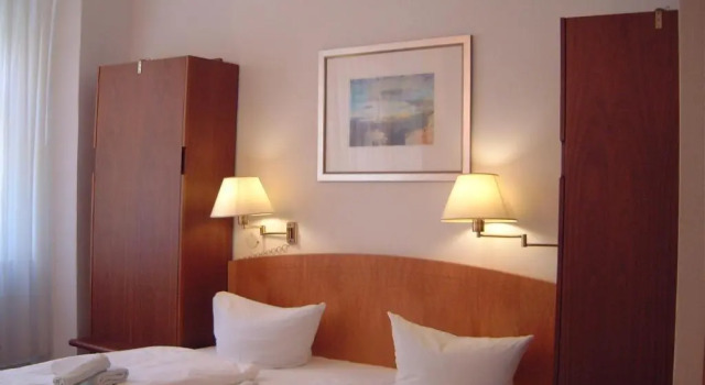 Четырёхместный номер Standard Hotel Restaurant Toscana Naumburg