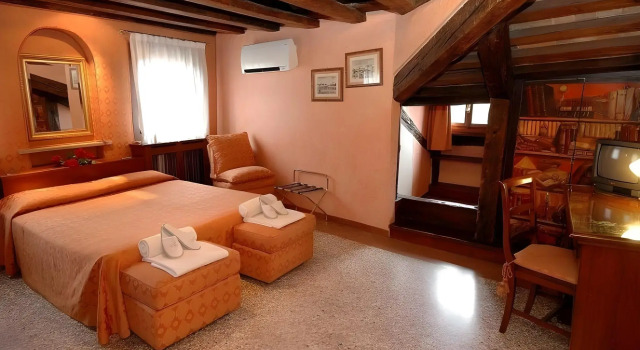 Locanda Antica Venezia, Забронировать Гостевой дом Гостевые дома Венеции, рядом с Accademia Bridge, Гостевой дом