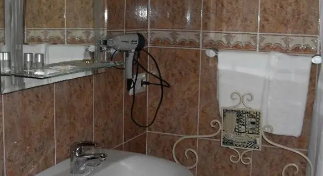 Четырёхместный номер Standard Hotel Asturias