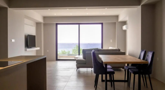 Апартаменты Central Urban Luxury Sea View Apt Since 2009