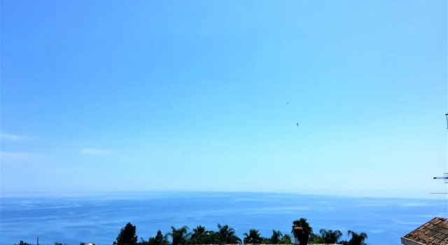 Коттедж Villa with Rooftop Garden & Sea View