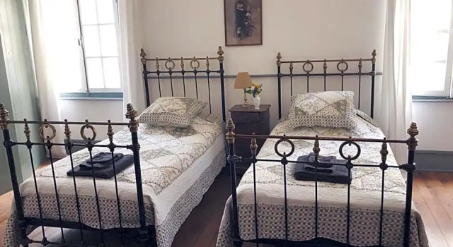 Auberge Lion DOr, Book Hostel Hostels in Tarn-et-Garonne, Hostel