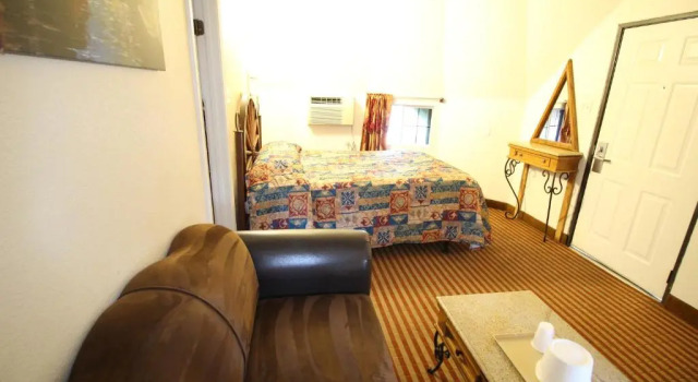 Двухместный номер Standard с красивым видом из окна Wigwam Motel
