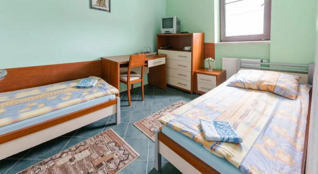 Двухместный номер Economy Adeo Hostel