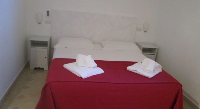 Sunshine Hotel